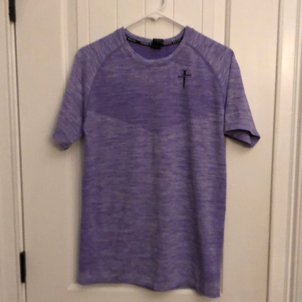 Three nails men’s moisture wicking purple size small in great shape